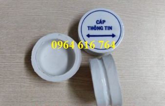 Mốc sứ cảnh báo cáp thông tin